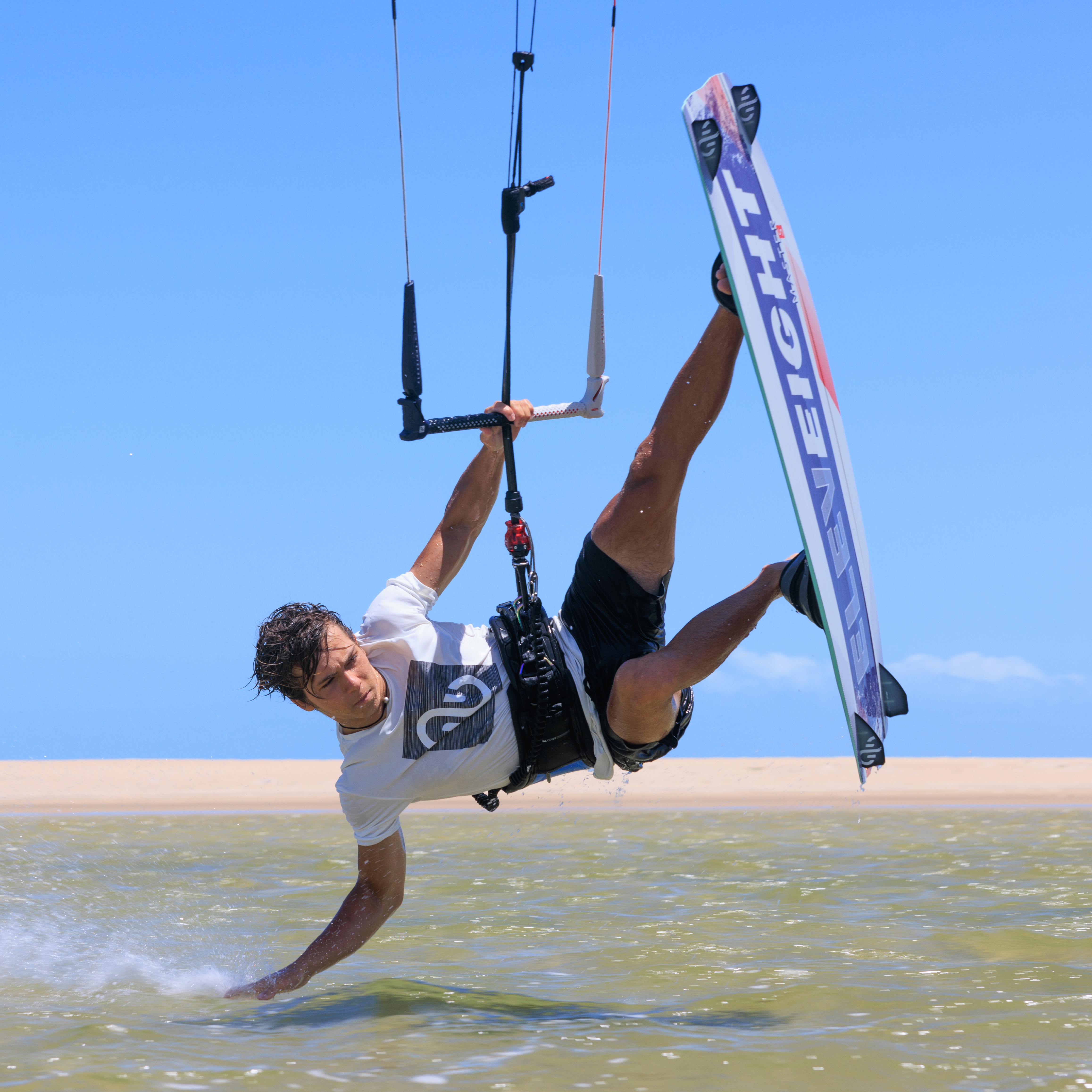 TWINTIP DE KITESURF ELEVEIGHT MASTER S V47